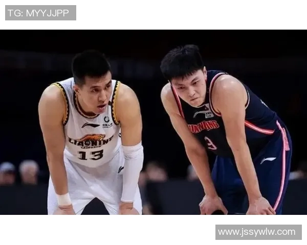 成都足球队在锦标赛中的默契配合与战术执行分析